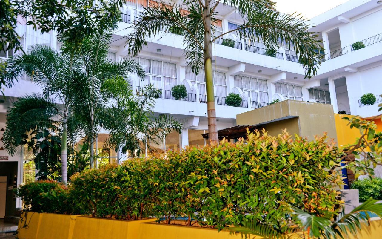 Ceylan Lodge Anuradhapura Exterior foto